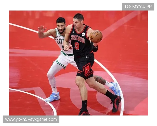 塔图姆后撤步抛投制止对方追分势头