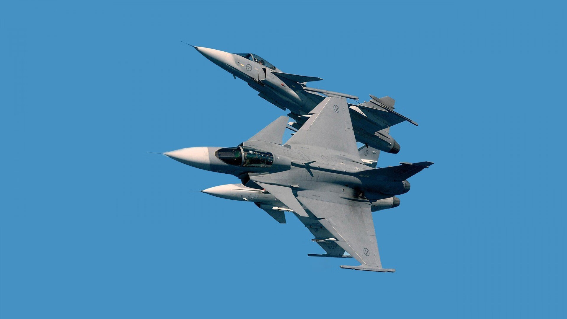 球员是否应在开局阶段刻意控制节奏，开球时球员将球踢回本方半场