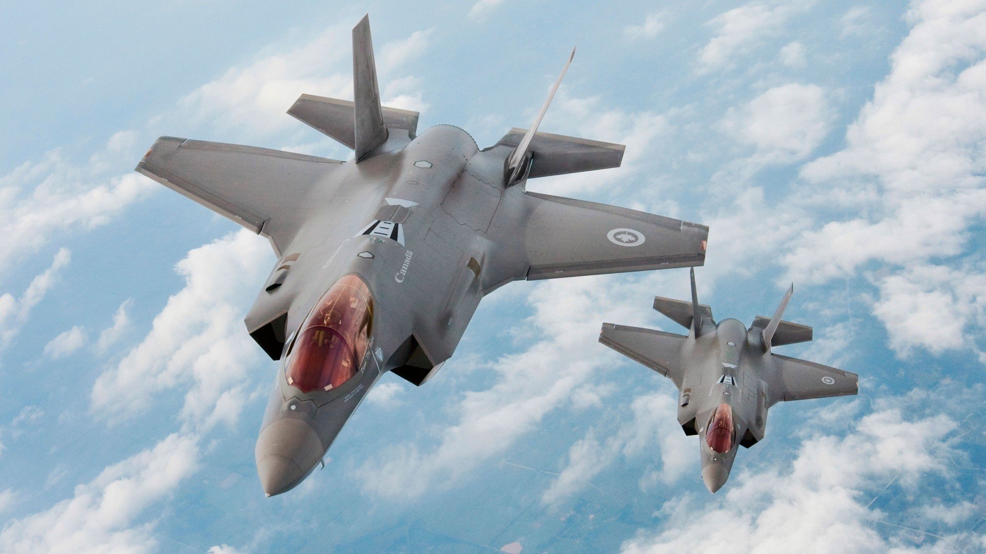 爱游戏官方-美国队技术动作精准完美，美国队内部训练单挑