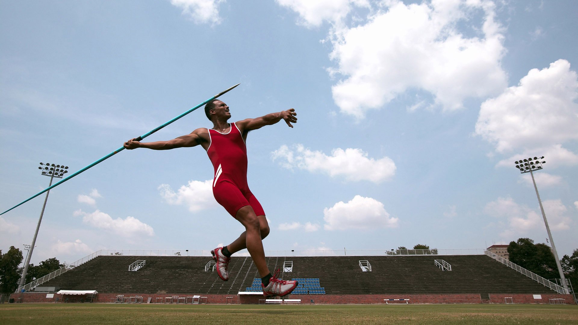 体育律师足球联赛 严谨的法律人赛场上也有“犯规与判罚”